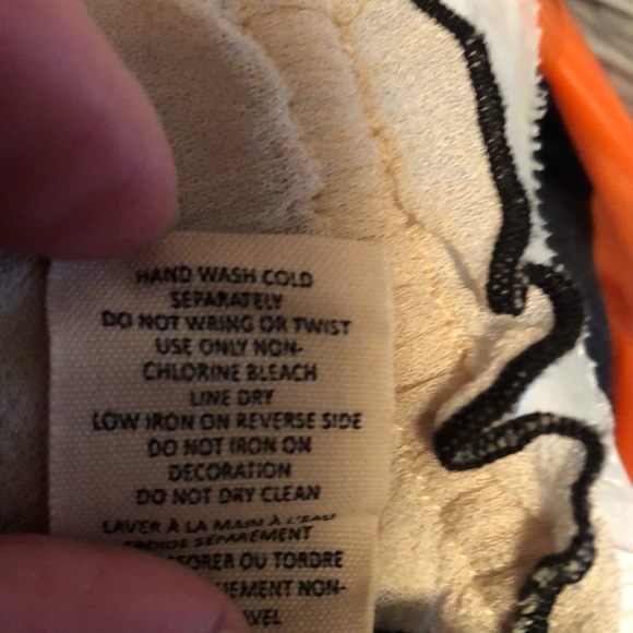 Beautiful FREE PEOPLE Women’s Blouse with Tassels & Sequins - Picture 16 of 17